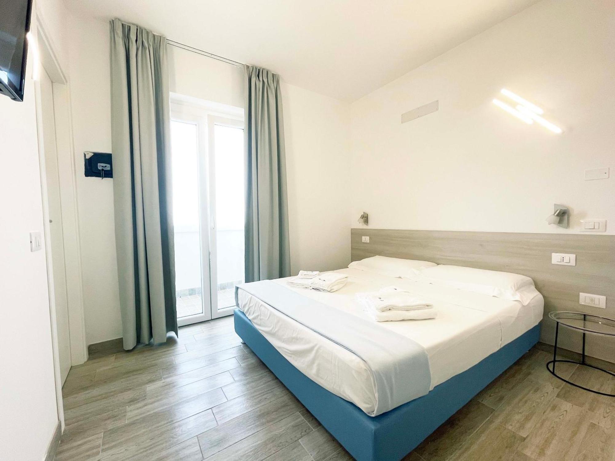 Perla Blu Tropea Bed & Breakfast Санта Доменика Екстериор снимка