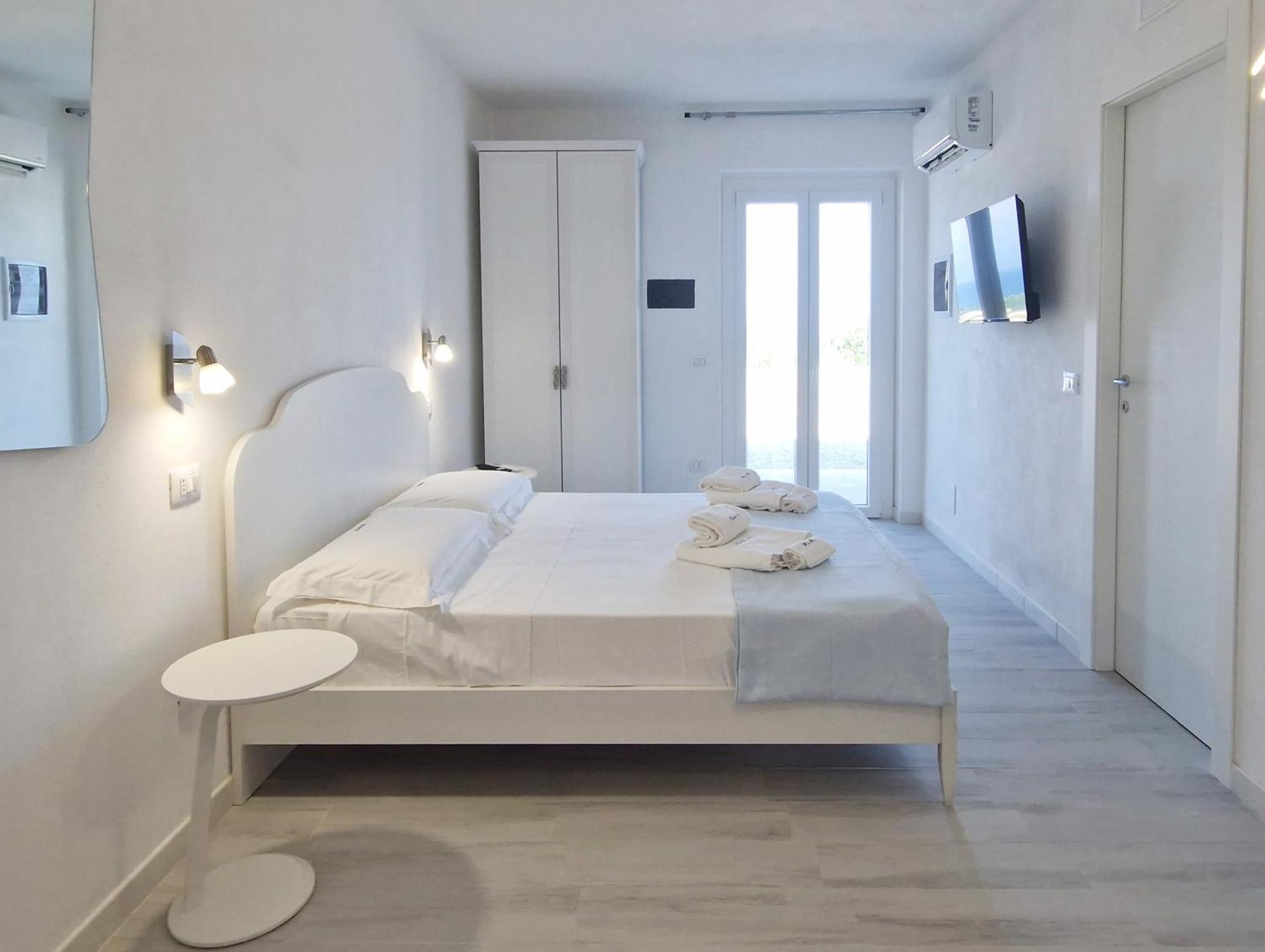 Perla Blu Tropea Bed & Breakfast Санта Доменика Екстериор снимка